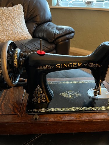 Singer vintage sewing machine - sewing,